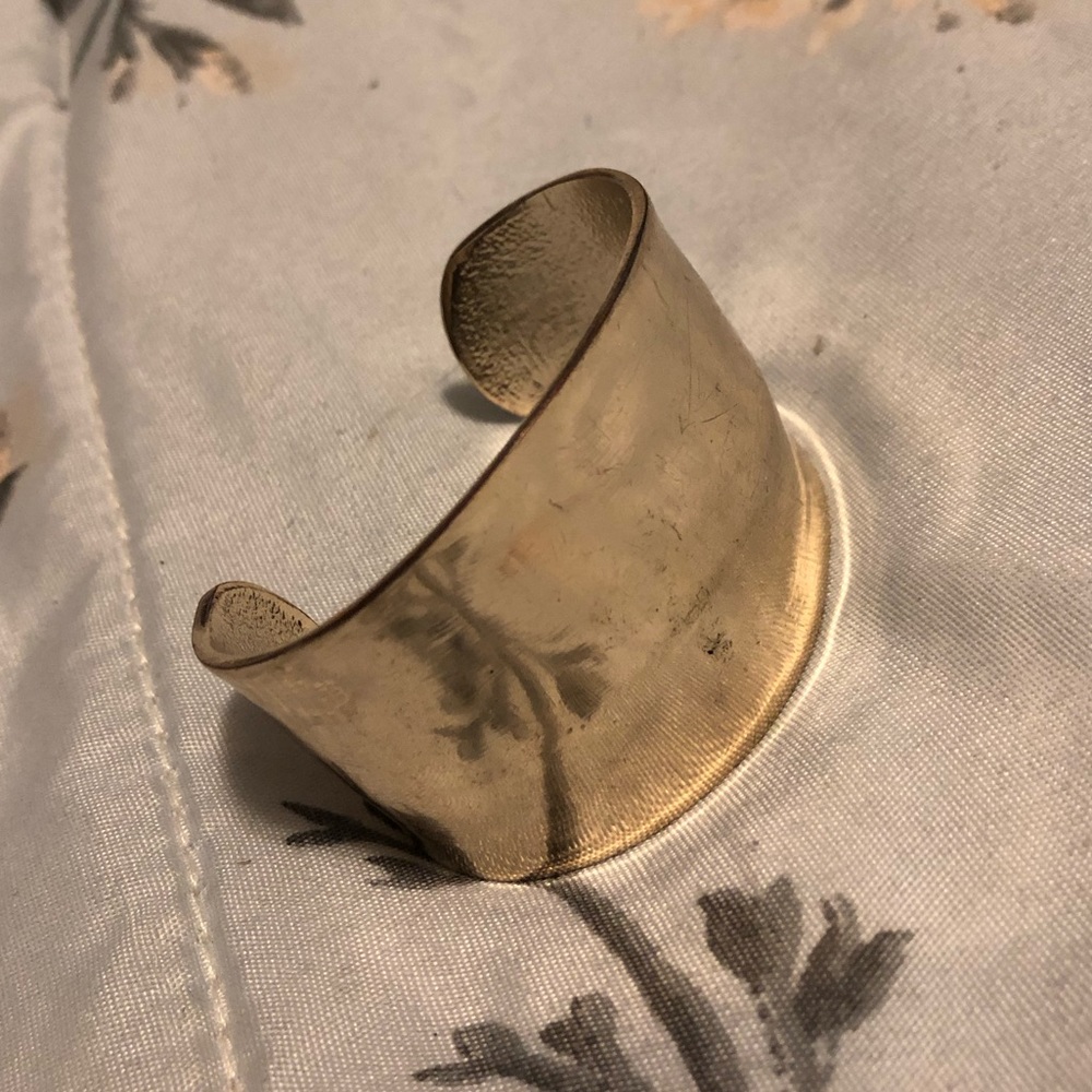 Thick Gold Metal Bangle!